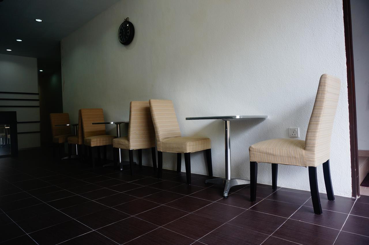G99 Hotel George Town Esterno foto