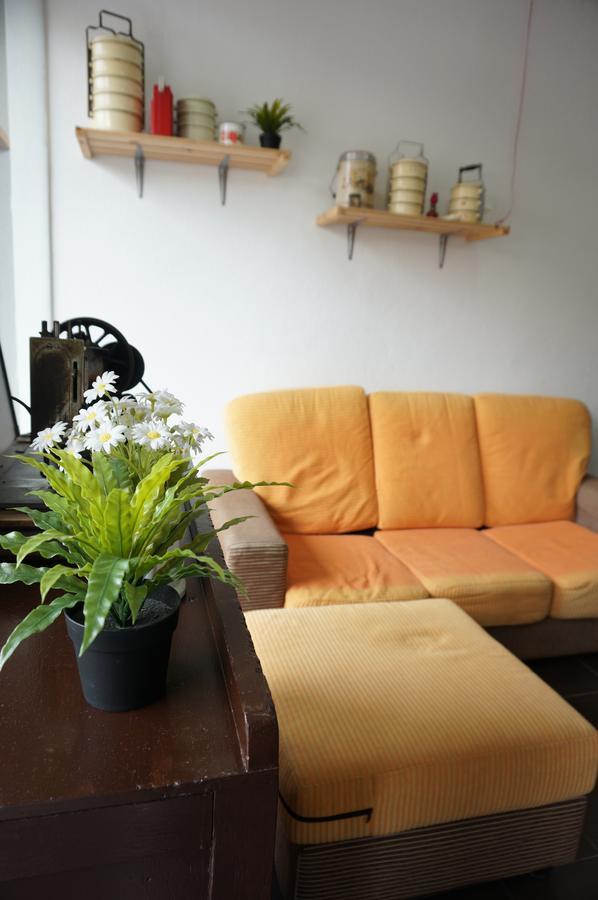 G99 Hotel George Town Esterno foto
