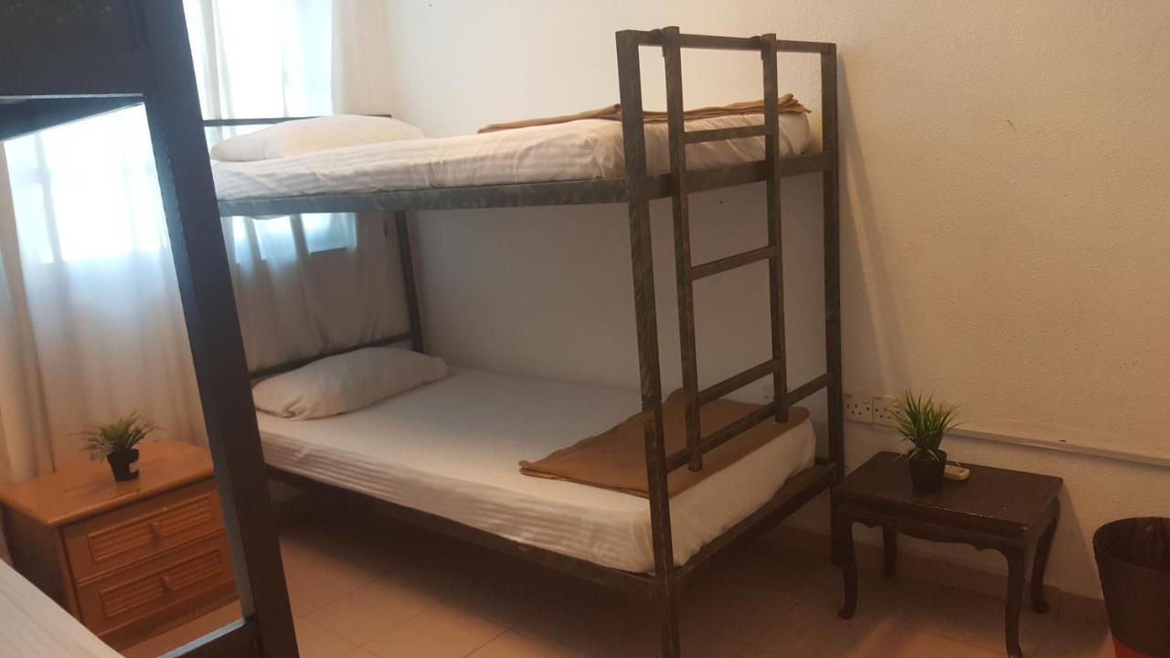 G99 Hotel George Town Esterno foto
