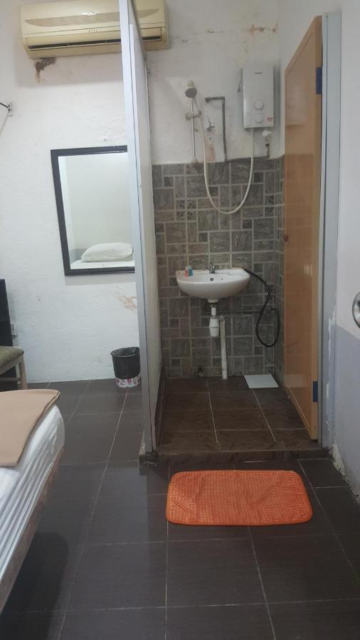 G99 Hotel George Town Esterno foto