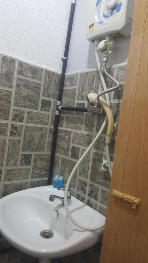 G99 Hotel George Town Esterno foto