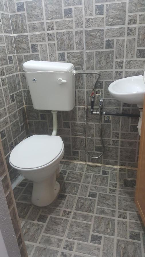 G99 Hotel George Town Esterno foto