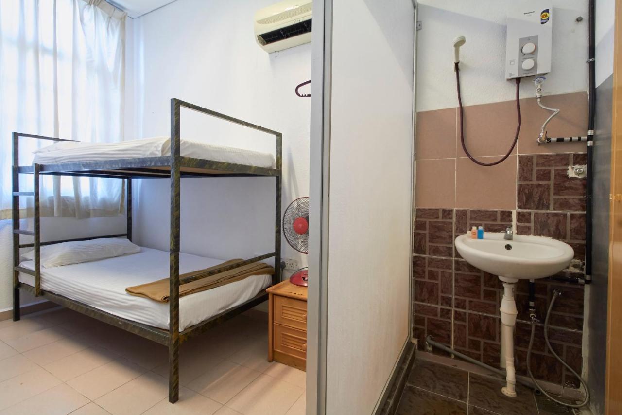 G99 Hotel George Town Esterno foto