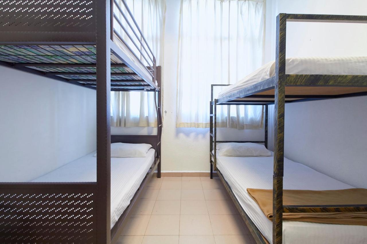 G99 Hotel George Town Esterno foto